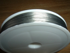 100 Meter rol gecoat staaldraad 0.45 mm. in de kleur zilver.