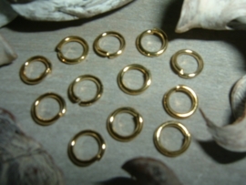 Mooie goudkleurige  DQ open ringetjes van 6 mm.