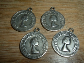 Mooie hangertjes  Munt Queen Elizabeth