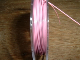 Gecoat staaldraad 0,45 mm. in de kleur roze