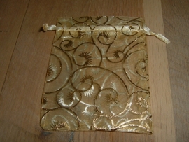 Mooie goudkleurige organza zakjes met opdruk 10 x 7,5 cm.
