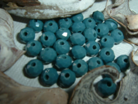25 Stuks mooie Top Facet kralen in zeegroen van 6 x 4 mm.