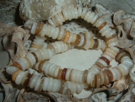 Schelp kralen disc beige ivoor parelmoer 8 mm.