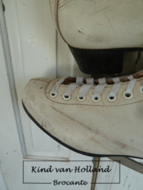 Oude schaatsen C *