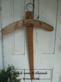 Houten kledinghangertje A *