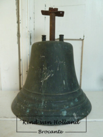 Oude gietijzeren bel *