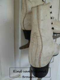 Oude schaatsen D *