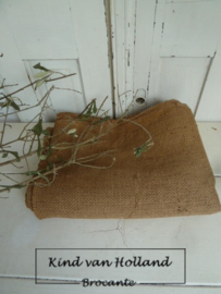 Oude jute zak B *