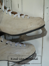 Oude schaatsen D *
