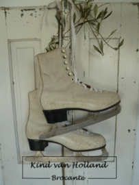 Oude schaatsen C *