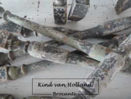 Oude houten trapspijl / ornament *