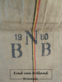 Oude linnen zak (B)  *