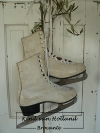 Oude schaatsen D *