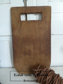 Houten plankje incl. bolletje touw *