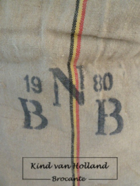 Oude linnen zak (B)  *