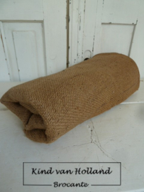 Oude jute zak B *