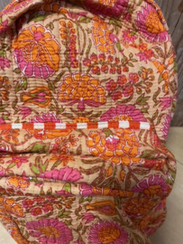 Stoffen rugtas beige met oranje bloemen
