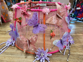 B(u)y Me - Lamp vol bloemen en vinders roze/paars