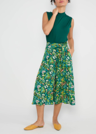 Blutsgeschwister - Trousers Flottes culottes Barefoot on grass