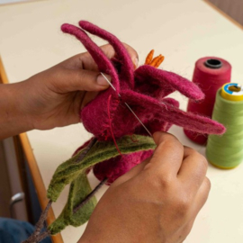 Sjaal met Verhaal - Tak Lelie burgundy