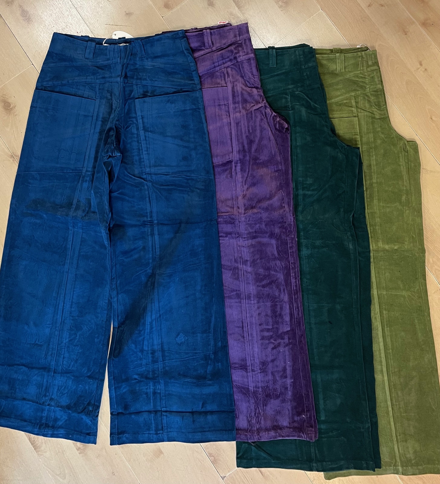 HeArt - Triangle trousers rib Jasper green