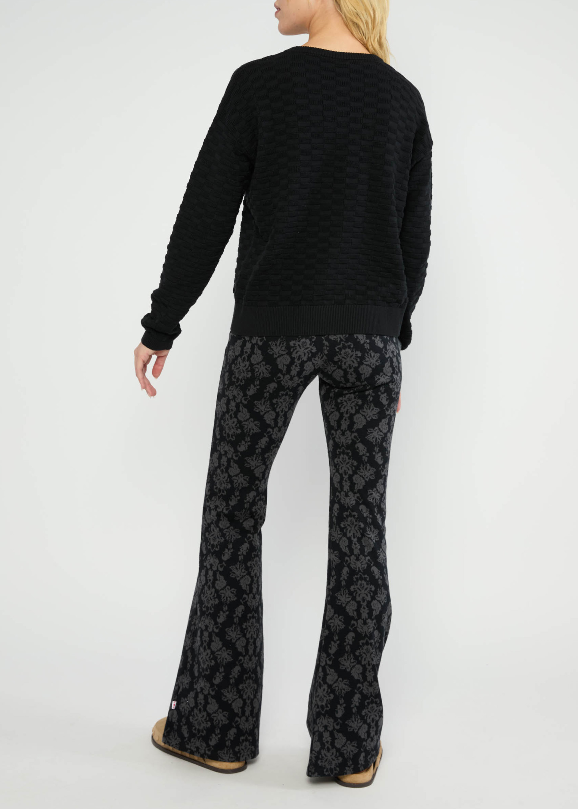 Blutsgeschwister - Trousers On a winters day princess tapestry black
