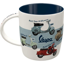 beker met 6  vespa modellen