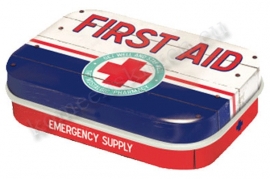 mint box first aid blauw