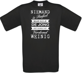 T-shirt zwart- Het scheelt weinig - Familienaam