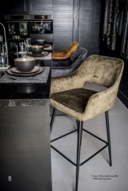 Fal LOW Velvet Rust bar stool black metal leg