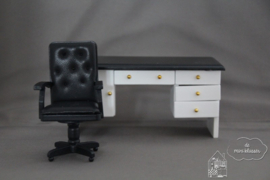 Bureau set