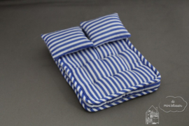 Matras met kussens