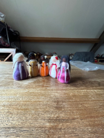 Kerst elfje met een lila jurje