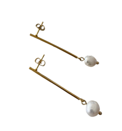 Golden Bar Pearl Earstuds