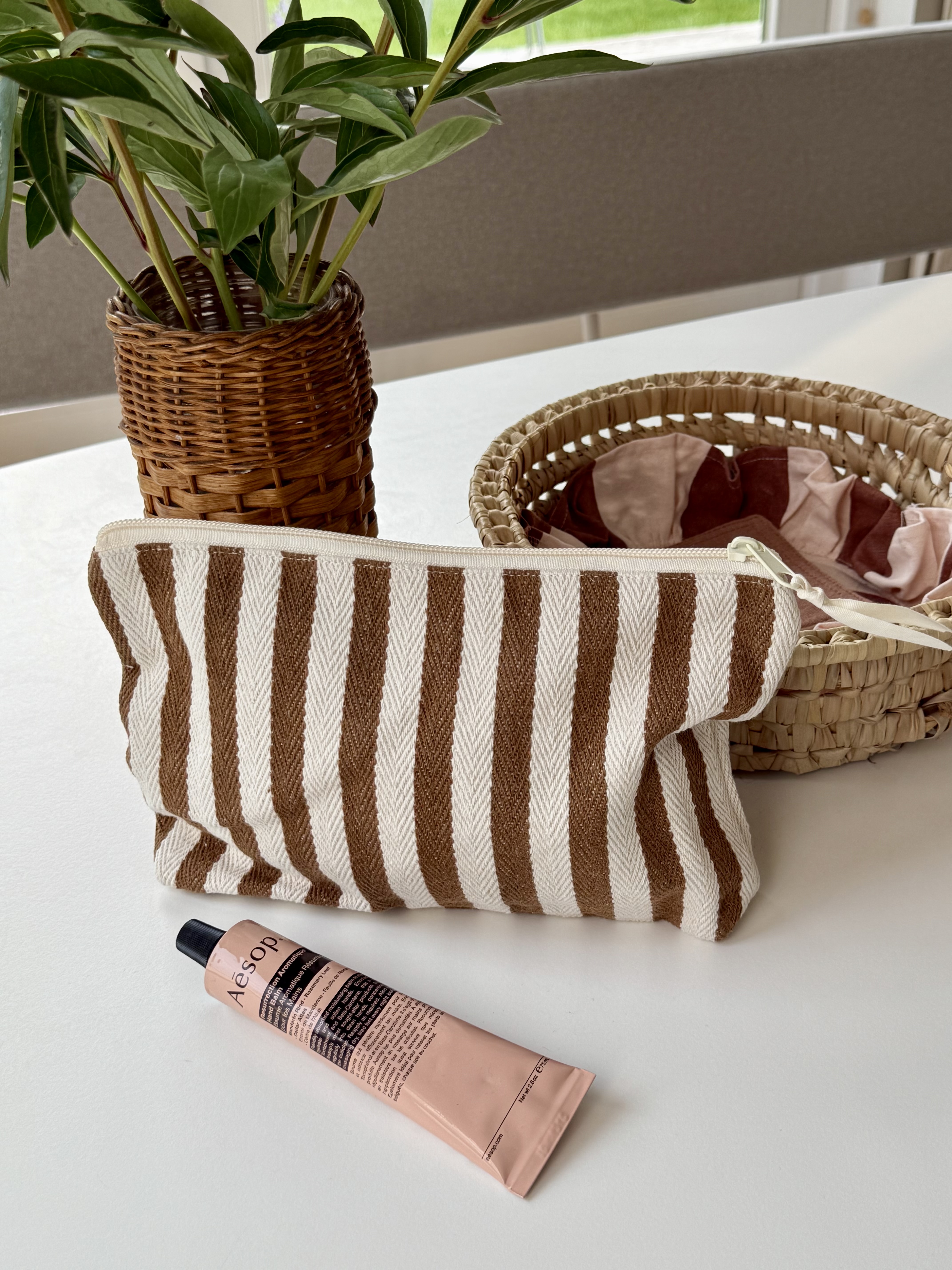 Toilet Bag Natural White-Brown