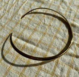 Bybjor Curved Cuff Necklace.