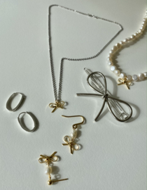 Bybjor Bow & Pearl Golden Earrings