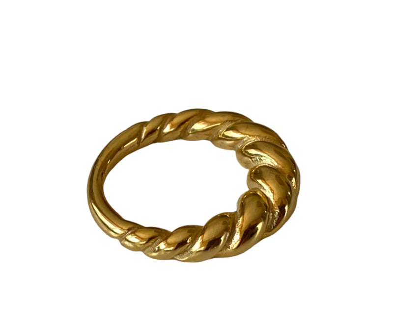 Twisted Golden Ring