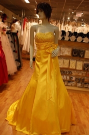 Strapless bruidsjurk met sleepje  PSF - 112900 geel