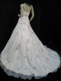Strapless bruidsjurk met zilver bewerking ( Nr. psf H0887 )