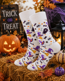 Halloween sokken – Bezems en heksenhoeden