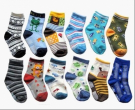 Set van 6 paar sokken verschillende anti slip sokjes jongens