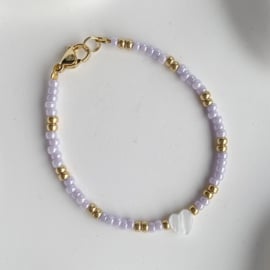 Lila Kralen armbandje kinderen met parelmoer hartje Rvs goud
