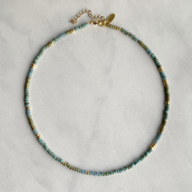 Kralen ketting Rvs Goud met turquoise en olijfgroene rocailles