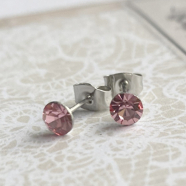 Rvs Oorknopjes zilver met roze kristallen