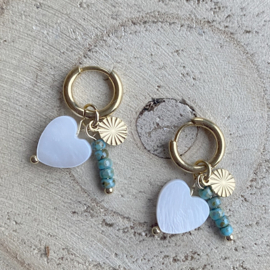Rvs Oorringen goud parelmoer hartje met kralen hangertjes turquoise