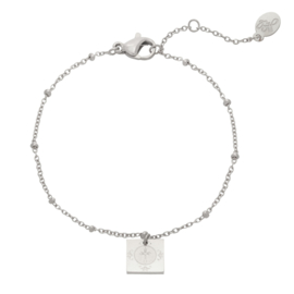 Dames armband staal zilver met bedel Keltisch kruis Sara