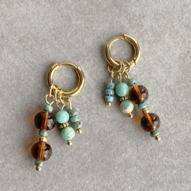Idhuna Rvs Oorringen met Bedels Goud Kralen hangers Bruin en turquoise