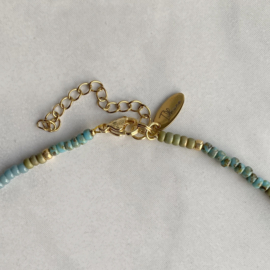 Kralen ketting Rvs Goud met turquoise en olijfgroene rocailles