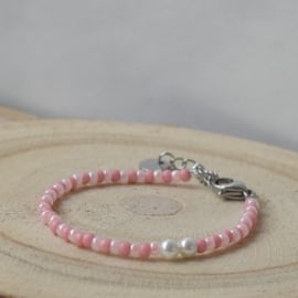 Roze meisjes armbandje Rvs zilver kleine kraaltjes parel looks